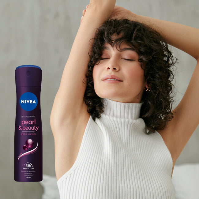 Nivea Pearl & Beauty antyperspirant w spray'u 150ml