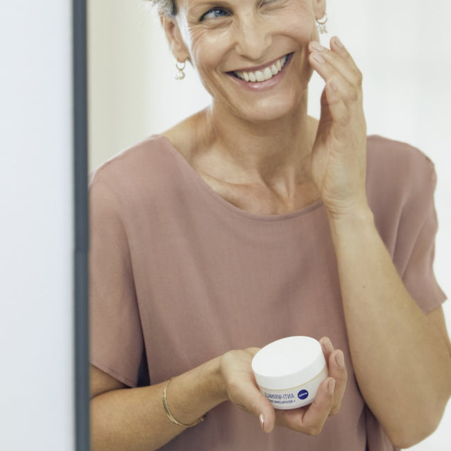 Nivea 2 Pack Przeciwzmarszczkowy+ Rewitalizujący krem na dzień i krem na noc 55+ 2x50ml