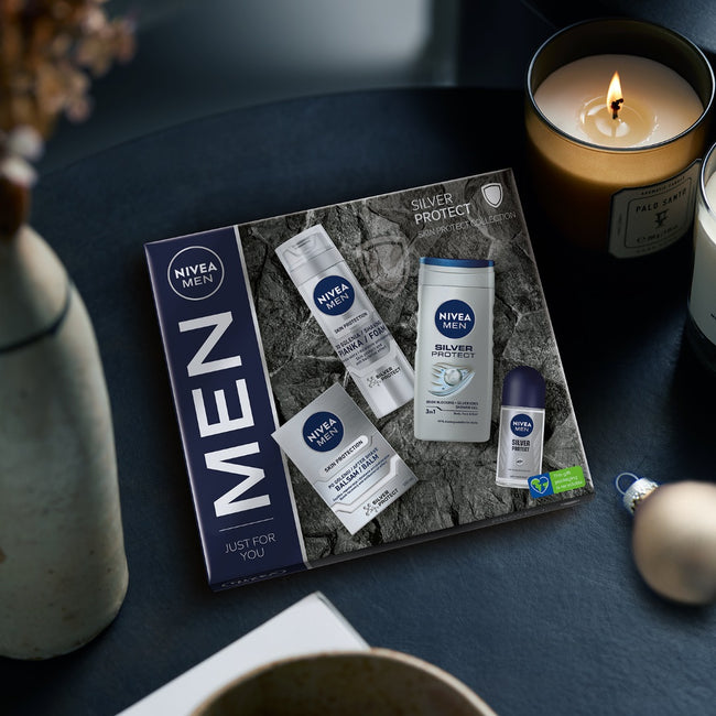Nivea Men Silver Protect zestaw pianka do golenia 200ml + balsam po goleniu 100ml + antyperspirant roll-on 50ml + żel pod prysznic 250ml