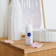 Nivea You Got This zestaw Fresh Rose Touch antyperspirant w kulce 50ml + Fresh Blends Malina i Borówka żel pod prysznic 300ml + Soft Rose pomadka do ust 4.8g + Rose Touch pianka oczyszczająca do twarzy 150ml + kosmetyczka