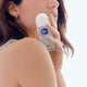 Nivea Beauty Collection zestaw Creme Soft żel pod prysznic 250ml + wygładzający krem do rąk 100ml + Fresh Natural antyperspirant roll-on 50ml + Smooth Sensation wygładzające mleczko do ciała 250ml + kosmetyczka
