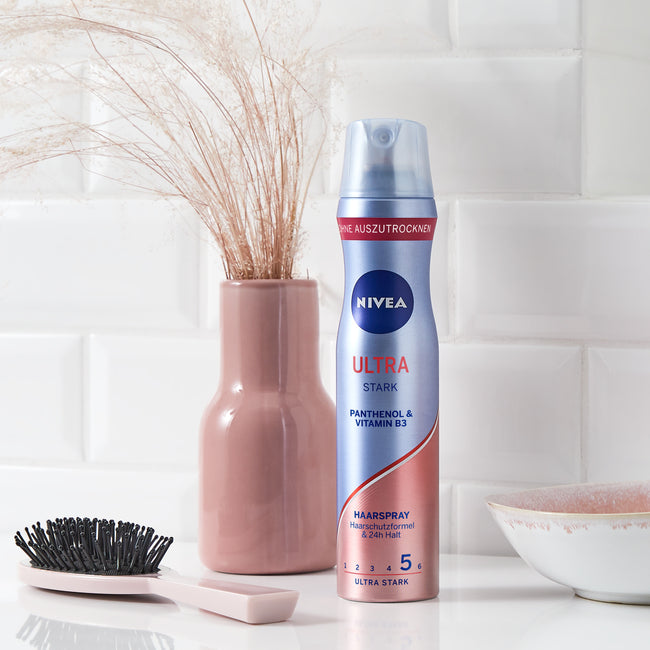 Nivea Ultra Strong lakier do włosów 250ml