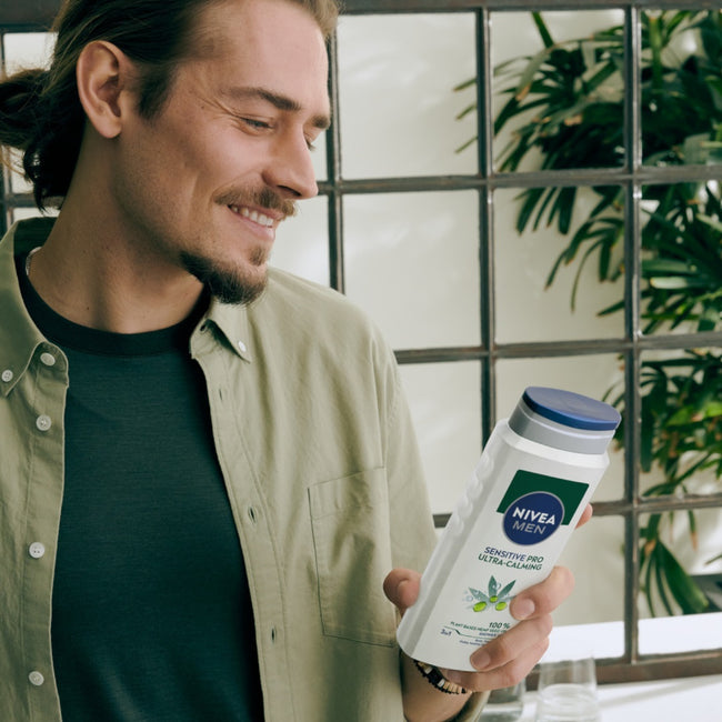 Nivea Men Sensitive Pro Ultra-Calming żel pod prysznic dla mężczyzn 500ml