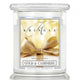 Kringle Candle Średnia świeca zapachowa z dwoma knotami Gold & Cashmere 411g