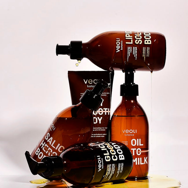 Veoli Botanica Silky Smooth Body wygładzająco-nawilżająca maska do ciała w formie peelingu 180ml