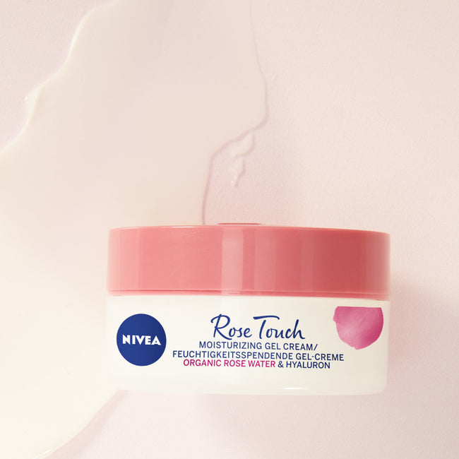 Nivea Rose Touch nawilżający żel-krem z organiczną wodą różaną i kwasem hialuronowym 50ml