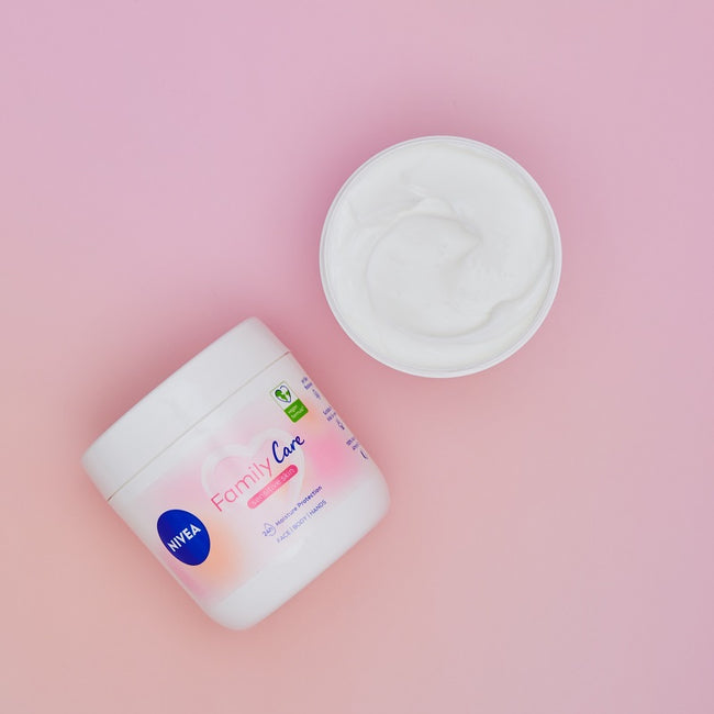 Nivea Family Care lekki krem nawilżający do twarzy ciała i dłoni 450ml