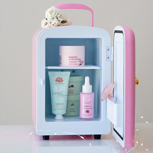 Fluff Cosmetics Fridge lodówka kosmetyczna ze złotym logo Różowa