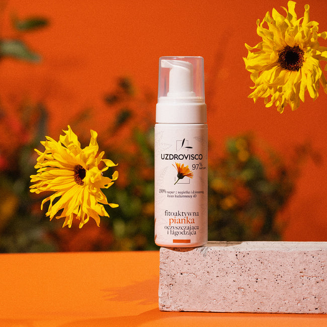 UZDROVISCO Fitoaktywna pianka oczyszczająca i łagodząca do mycia twarzy 150ml