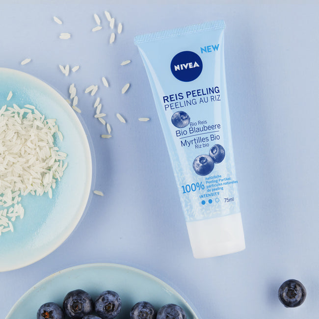 Nivea Smooth Rice Scrub peeling ryżowy z bio borówkami 75ml