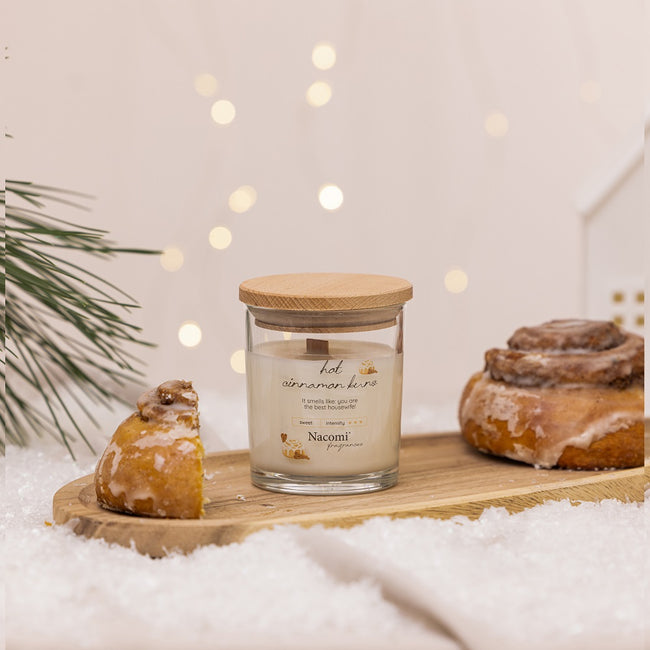 Nacomi Świeca sojowa Hot Cinnamon Buns 140g