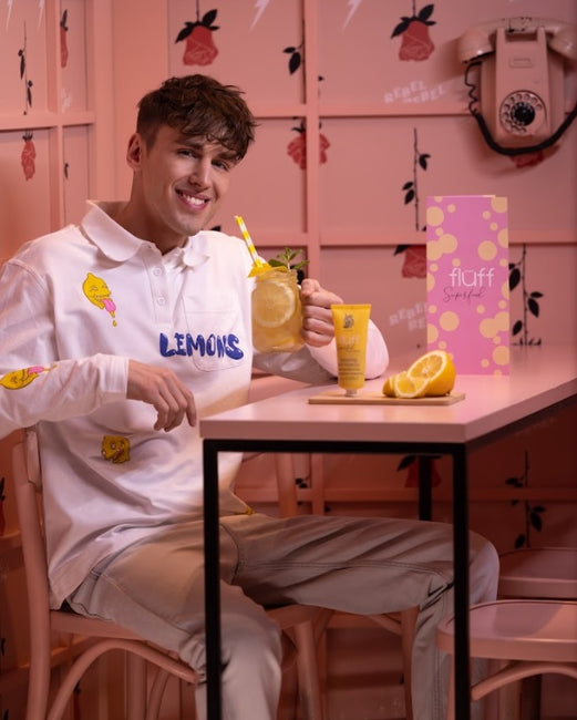 Fluff Glow Up Face Scrub rozświetlający peeling do twarzy Lemoniada 75ml