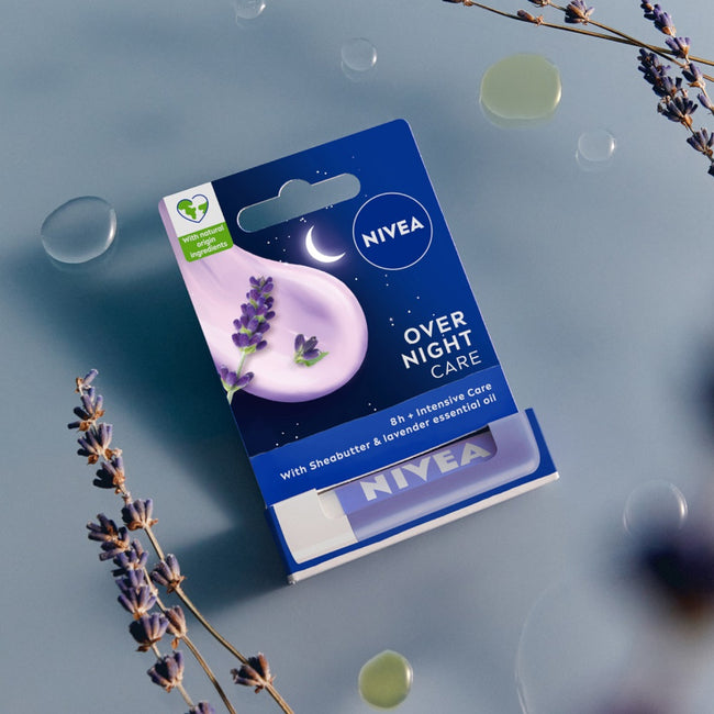 Nivea Overnight Care pielęgnująca pomadka do ust 4.8g