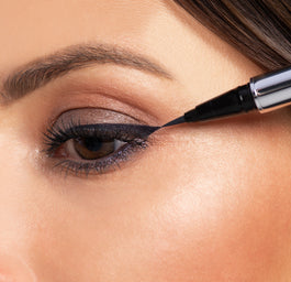 Artdeco High Precision Liquid Liner eyeliner do oczu 01 Black 0.55ml