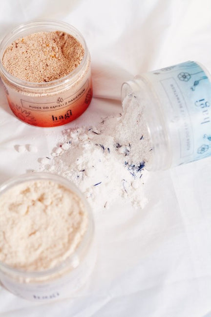 Hagi Puder do kąpieli z bławatkiem 400g gratis