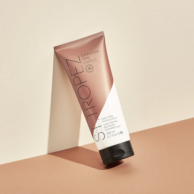 ST. TROPEZ Gradual Tan Tinted Daily Tinted Firming Lotion ujędrniający balsam stopniowo budujący opaleniznę 200ml