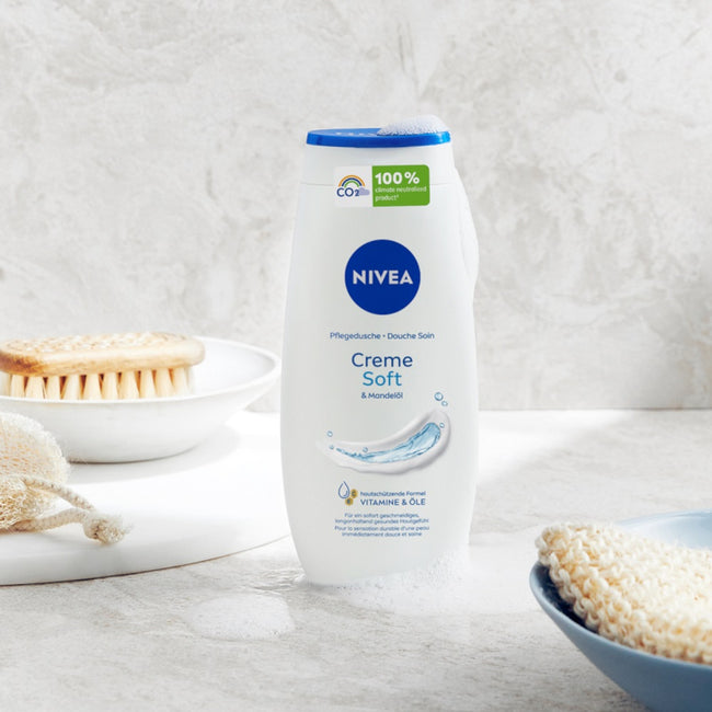 Nivea Soft Moment zestaw żel pod prysznic 250ml + antyperspirant roll-on 50ml