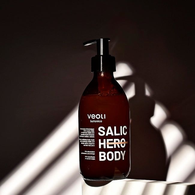 Veoli Botanica Salic Hero Body oczyszczająco-złuszczający żel do mycia ciała 280ml