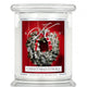 Kringle Candle Średnia świeca zapachowa z dwoma knotami Christmas Stroll 411g