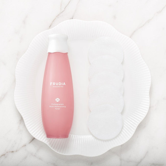 Frudia Pomegranate Nutri-Moisturizing Toner odżywczo-nawilżający tonik z ekstraktem z granatu 195ml